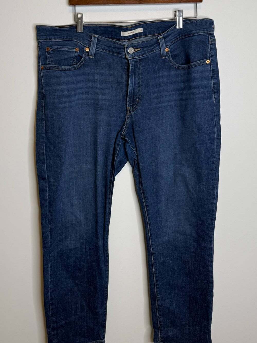 Levi’s Boyfriend Jeans Womens size 33